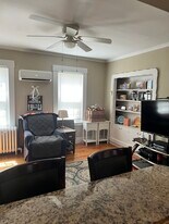 1 Poole St, Unit 1J in Woburn, MA - Building Photo