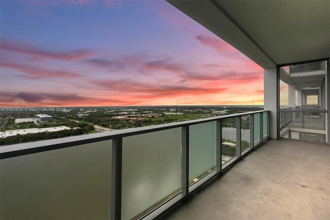 2000 Metropica Wy
