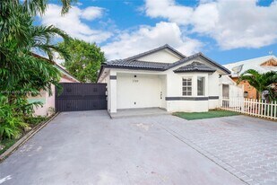 2769 W 74th Terrace in Hialeah, FL - Building Photo