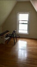 187 Beacon St, Unit 3 in Somerville, MA - Building Photo - Building Photo