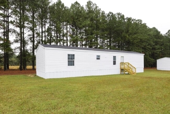 96 Luart Dr in Lillington, NC - Building Photo - Building Photo
