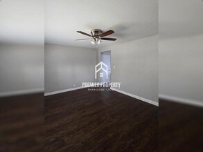 2830 Concord Dr in Florissant, MO - Building Photo - Building Photo