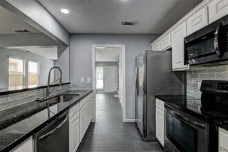 1214 Cleveland St in Houston, TX - Building Photo - Building Photo