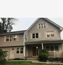 134 Tingley Ln in Edison, NJ - Building Photo - Building Photo