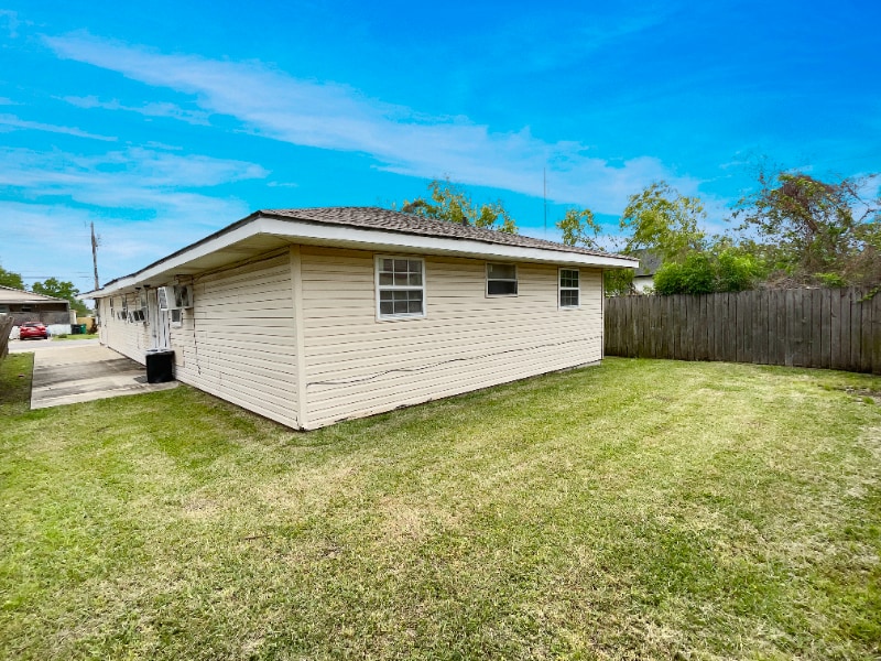 621 S Cumberland St in River Ridge, LA - Building Photo