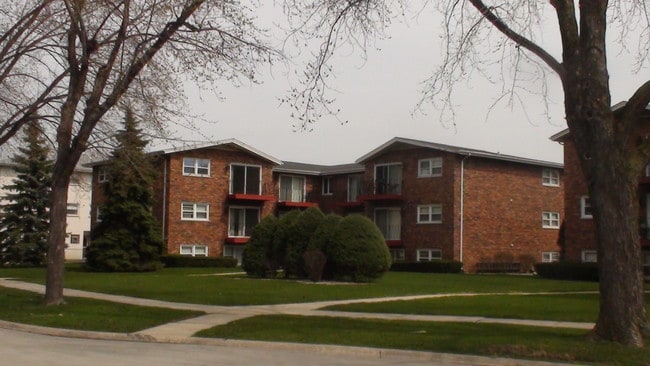 5612-5629 S 6th St in Countryside, IL - Foto de edificio - Building Photo