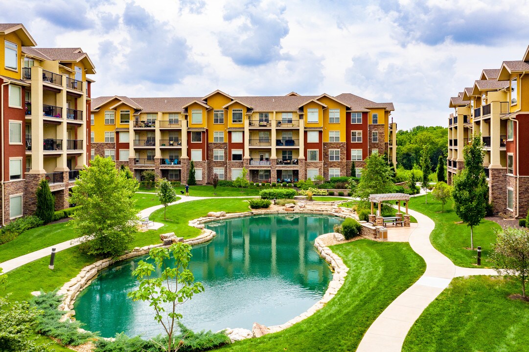 WaterCrest at City Center in Lenexa, KS - Building Photo