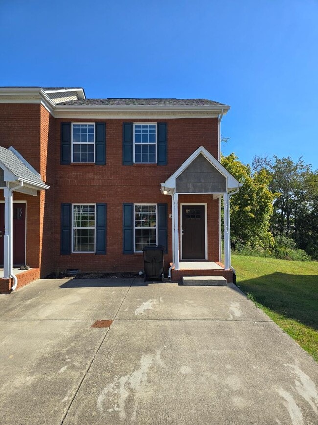 property at 706 Pebble Stone Ct