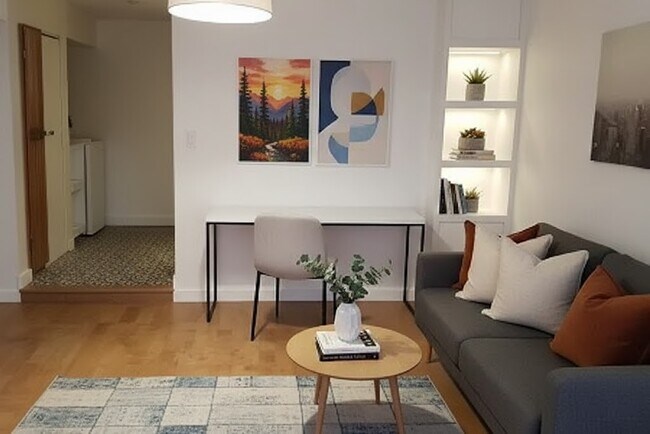 614 14th Av E in Vancouver, BC - Building Photo - Building Photo