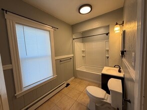 8 Beckman St in Worcester, MA - Building Photo - Building Photo