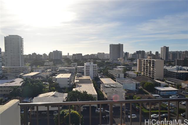 1571 Piikoi St in Honolulu, HI - Building Photo - Building Photo