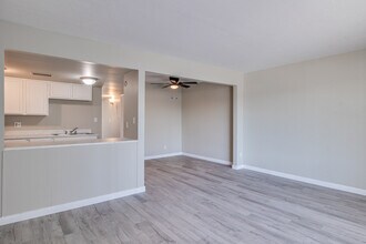 Avante Pointe in Phoenix, AZ - Building Photo - Interior Photo