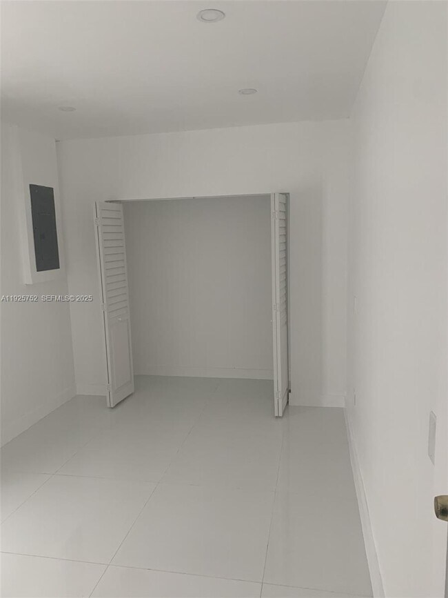 20354 SW 131st Ct in Miami, FL - Building Photo - Building Photo