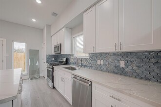 9204 Buffum St in Houston, TX - Building Photo - Building Photo