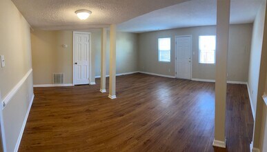 3600 Harbinger Rd in Virginia Beach, VA - Building Photo - Building Photo