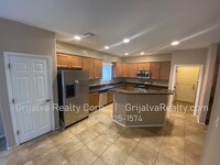 9127 S Whispering Pine Dr in Tucson, AZ - Building Photo - Building Photo