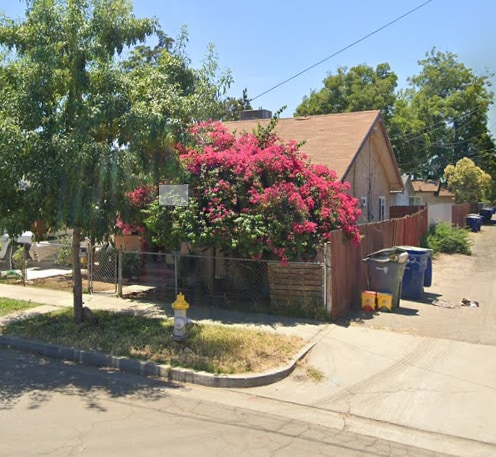 property at 522 S 8th St