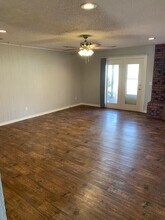 4006 Watkins Ave in Springdale, AR - Foto de edificio - Building Photo