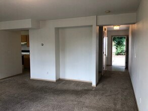 504 SW City View St, Unit C in Pullman, WA - Building Photo - Building Photo