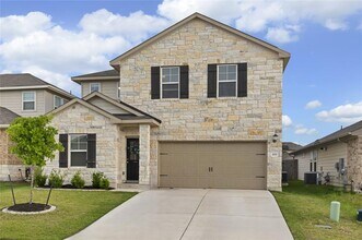 202 Grapefruit Rd in Hutto, TX - Building Photo - Building Photo