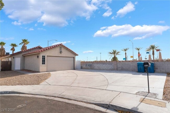 900 Calico Hills Ct in Las Vegas, NV - Building Photo - Building Photo