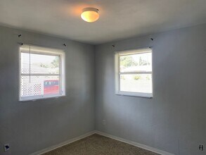 1703 Edgewater Dr in Edgewater, FL - Building Photo - Building Photo