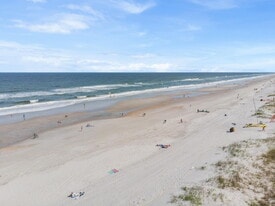 1107 1st St S, Unit B in Jacksonville Beach, FL - Building Photo