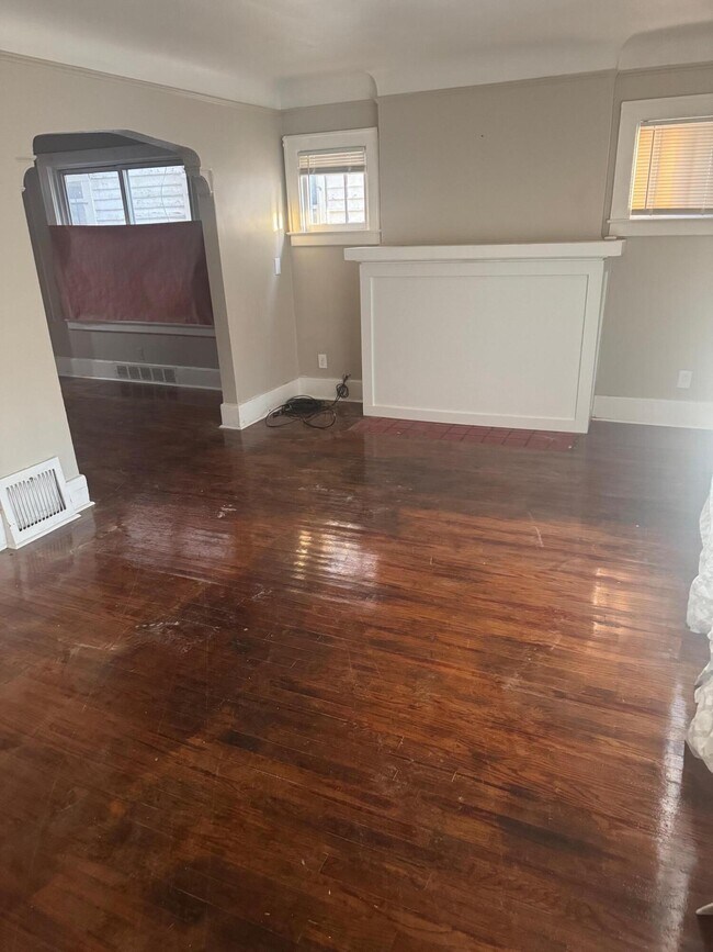 16160 San Juan Dr in Detroit, MI - Building Photo - Building Photo