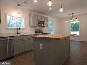 7670 Courthouse Rd in Spotsylvania, VA - Building Photo - Building Photo