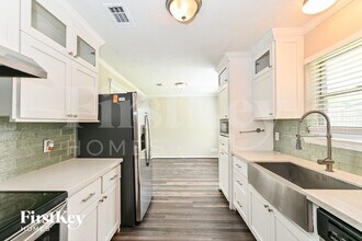 9702 Desert Flower Ln in Houston, TX - Building Photo - Building Photo