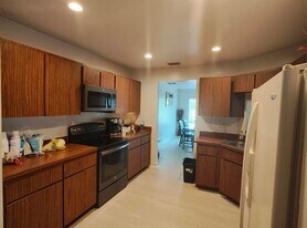 616 White Water Dr in West Palm Beach, FL - Building Photo