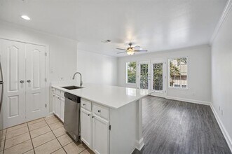 4125 Holland Ave in Dallas, TX - Building Photo - Building Photo