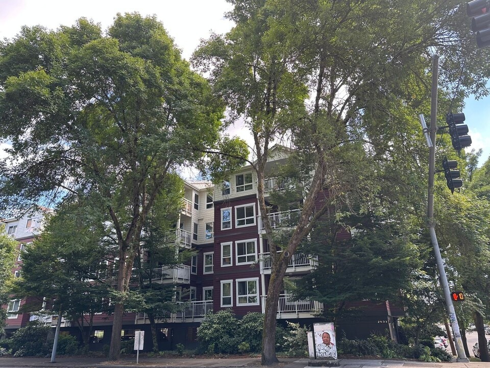 2805 NE 125th St in Seattle, WA - Building Photo