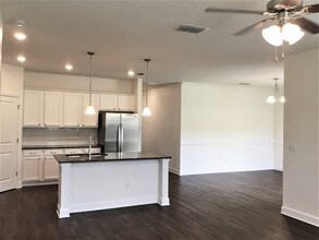 3066 Creek Village Ln in Green Cove Springs, FL - Building Photo - Building Photo