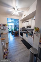 1721 Guilford Ave, Unit Unit 1 in Baltimore, MD - Building Photo - Building Photo