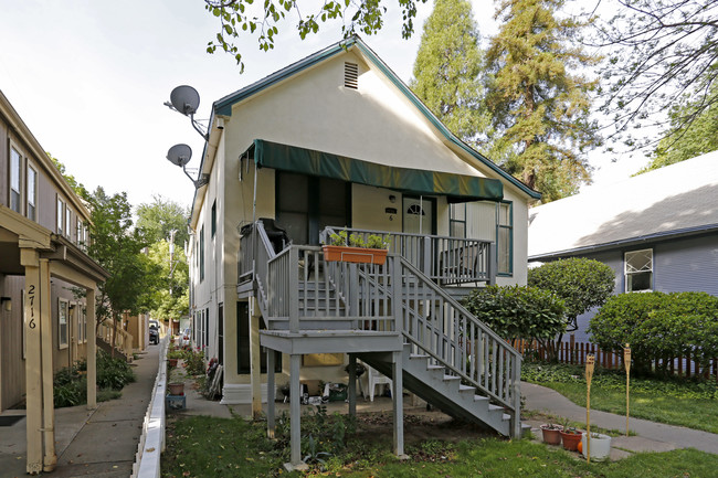 2714 F St in Sacramento, CA - Building Photo - Building Photo