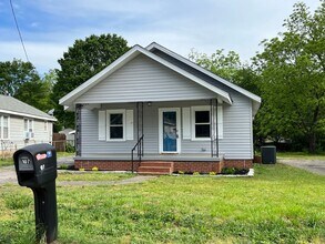 107 Bennett St in Greer, SC - Building Photo - Building Photo