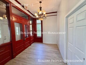 2630 Stanton Ave in Cincinnati, OH - Foto de edificio - Building Photo