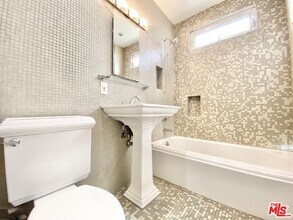 2822 11th St in Santa Monica, CA - Building Photo - Building Photo