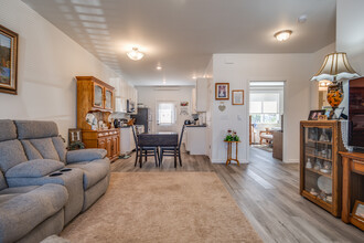 Prosser Patio Home Apartments in Cheyenne, WY - Building Photo - Interior Photo