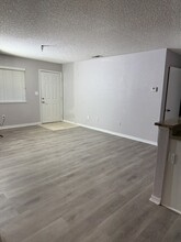 10265 Gandy Blvd N in St. Petersburg, FL - Building Photo - Building Photo