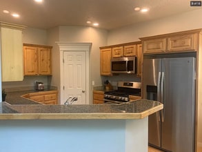 552 E Whitney Ct in Eagle, ID - Building Photo - Building Photo