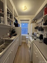 11 Gray St, Unit 11 in Cambridge, MA - Foto de edificio - Building Photo