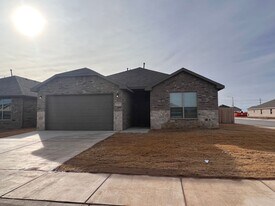 7737 96th St in Lubbock, TX - Building Photo