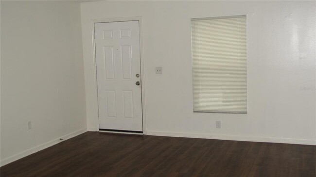 4104 E Humphrey St-Unit -A in Tampa, FL - Building Photo - Building Photo