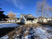 401 E 3rd St in Kimball, NE - Foto de edificio - Building Photo