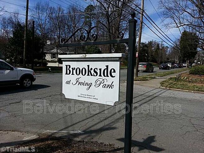 102-203 Sunset Cir in Greensboro, NC - Building Photo - Building Photo