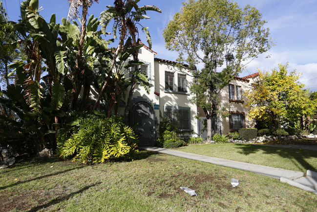 4 Units | Pasadena | Non-Rent Control in Pasadena, CA - Building Photo - Building Photo