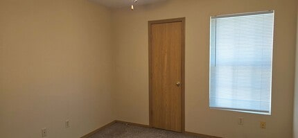 826 W Delmar St in Springfield, MO - Building Photo - Building Photo