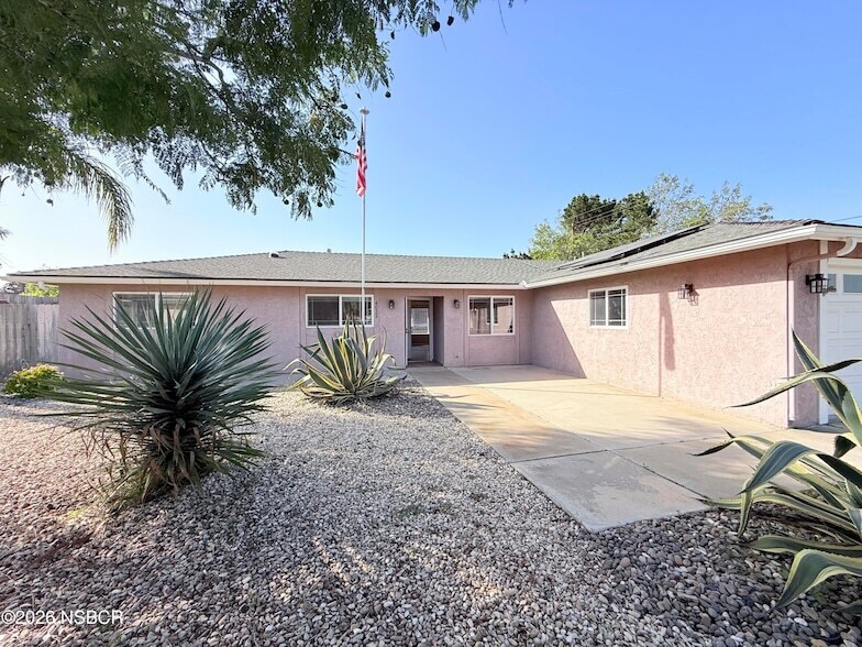 4031 Hillview Rd in Orcutt, CA - Foto de edificio